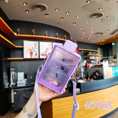 Niedliche und einfache Trinkflasche in Batterie-Form