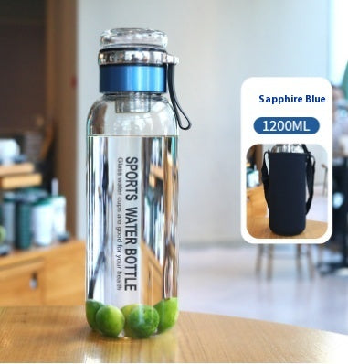 Glaswasserflasche mit großem Fassungsvermögen und Filtersieb